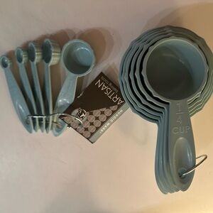 Nordic Ware Artisan Blue Bundt Plastic Measuring Set